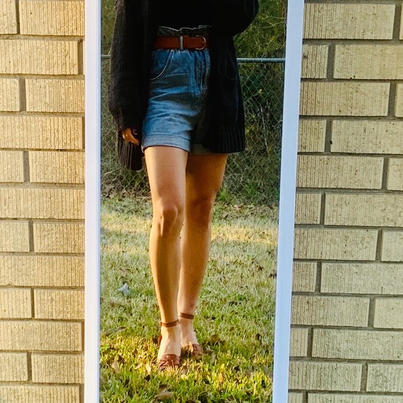 H&M High Rise Denim Shorts - Picture 3 of 15